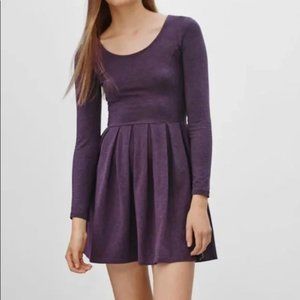 XXS Aritzia Talula Lambeth Long Sleeve Magenta Dress